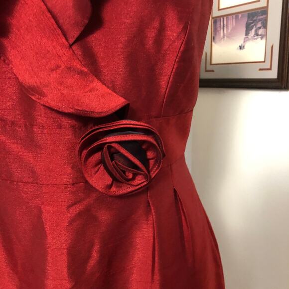 Tahari Red Sleeveless Ruffle Cocktail Dress Rosette 10 M Holiday Party Romantic - Picture 3 of 9